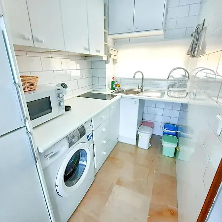 Apartment Torre Triana, Parking Free Gratis! Seville